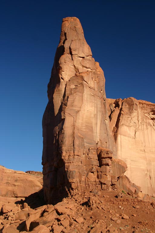 Ein Felsen am Rain God Mesa